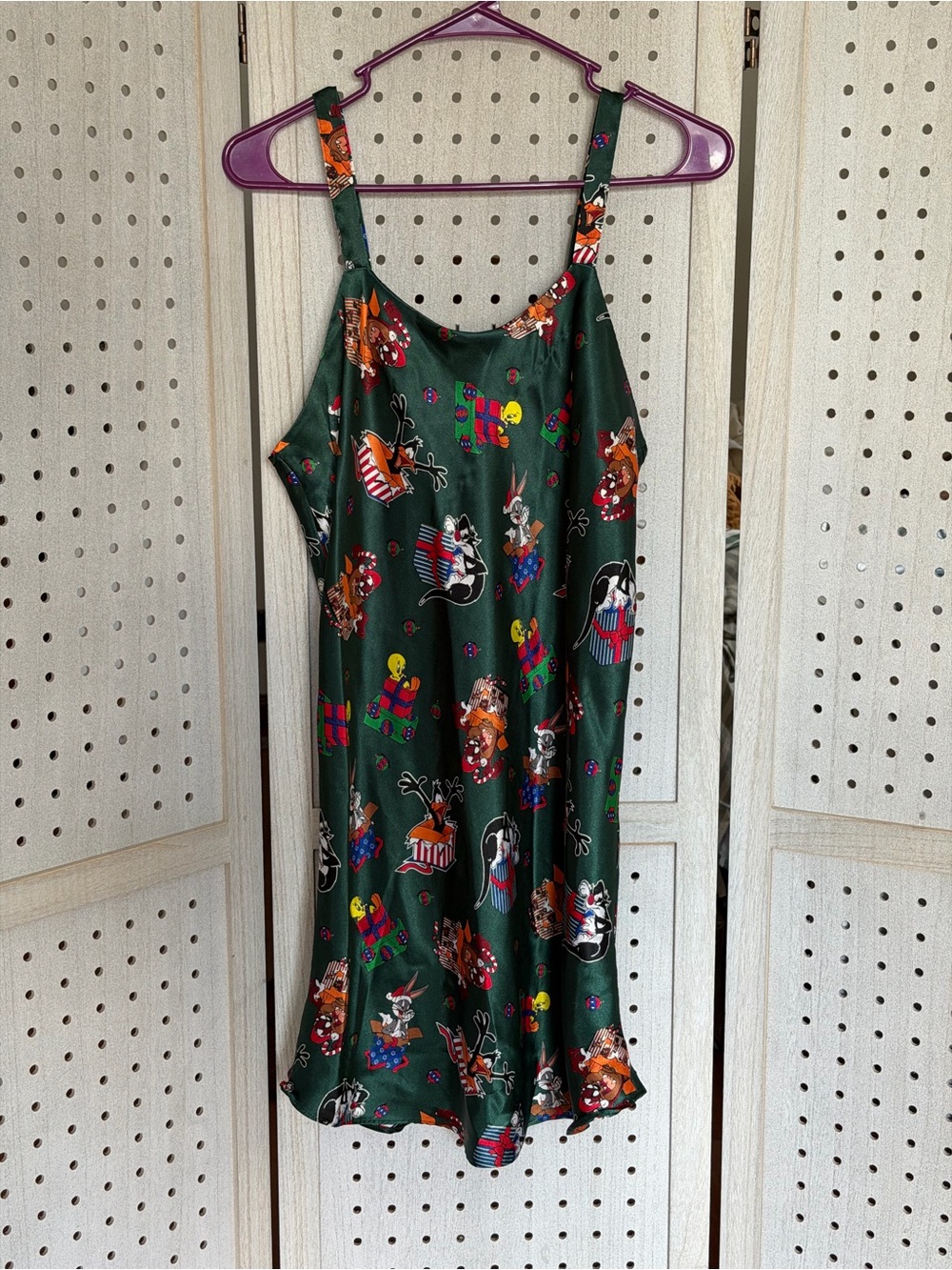 Warner Bros. Looney Tunes Green Graphic Character Top